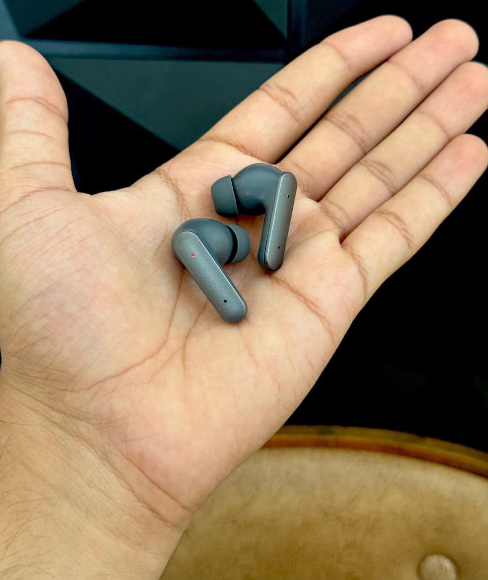 Buds Air 8 - Best Wireless Bluetooth Earbuds - Image 4